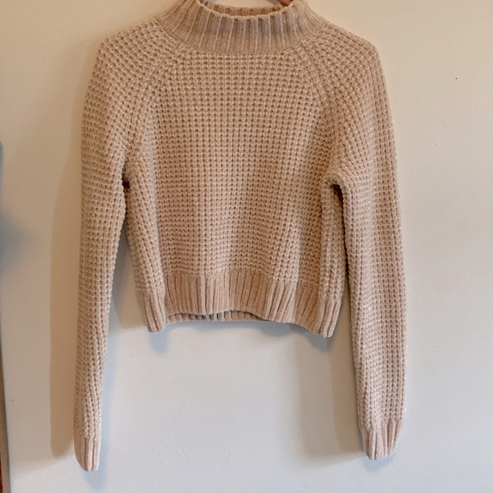 Dusty pink knit sweater. Super soft